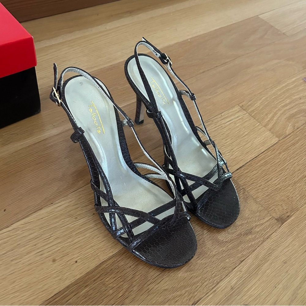 NWT Dark Brown Leather Strappy Heels - Picture 6 of 11